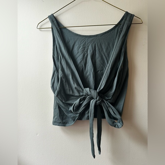 SOLD | Lululemon Its A Tie Tank - Picture 5 of 6